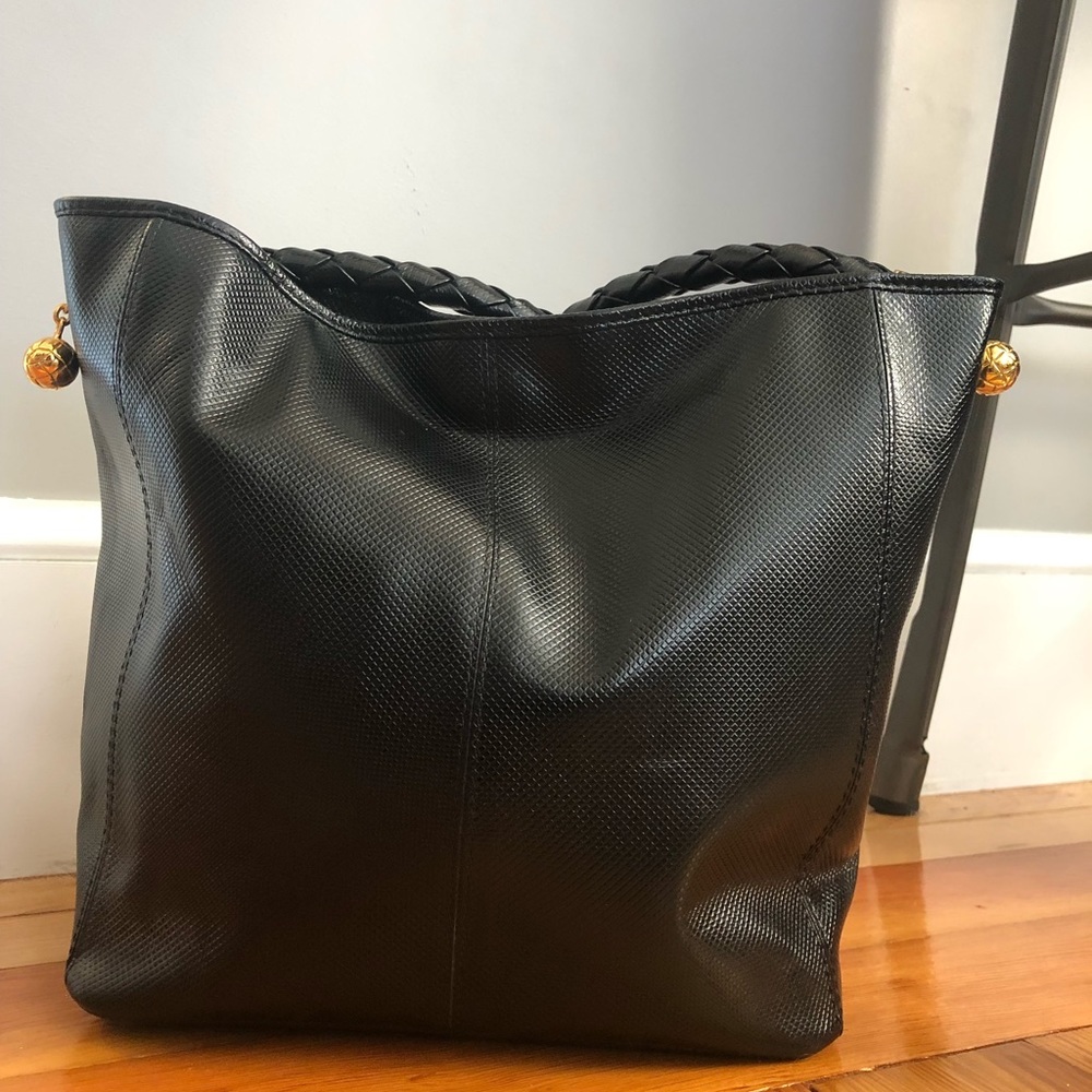 Bottega Veneta Black Bucket Shoulder Bag - Picture 4 of 15